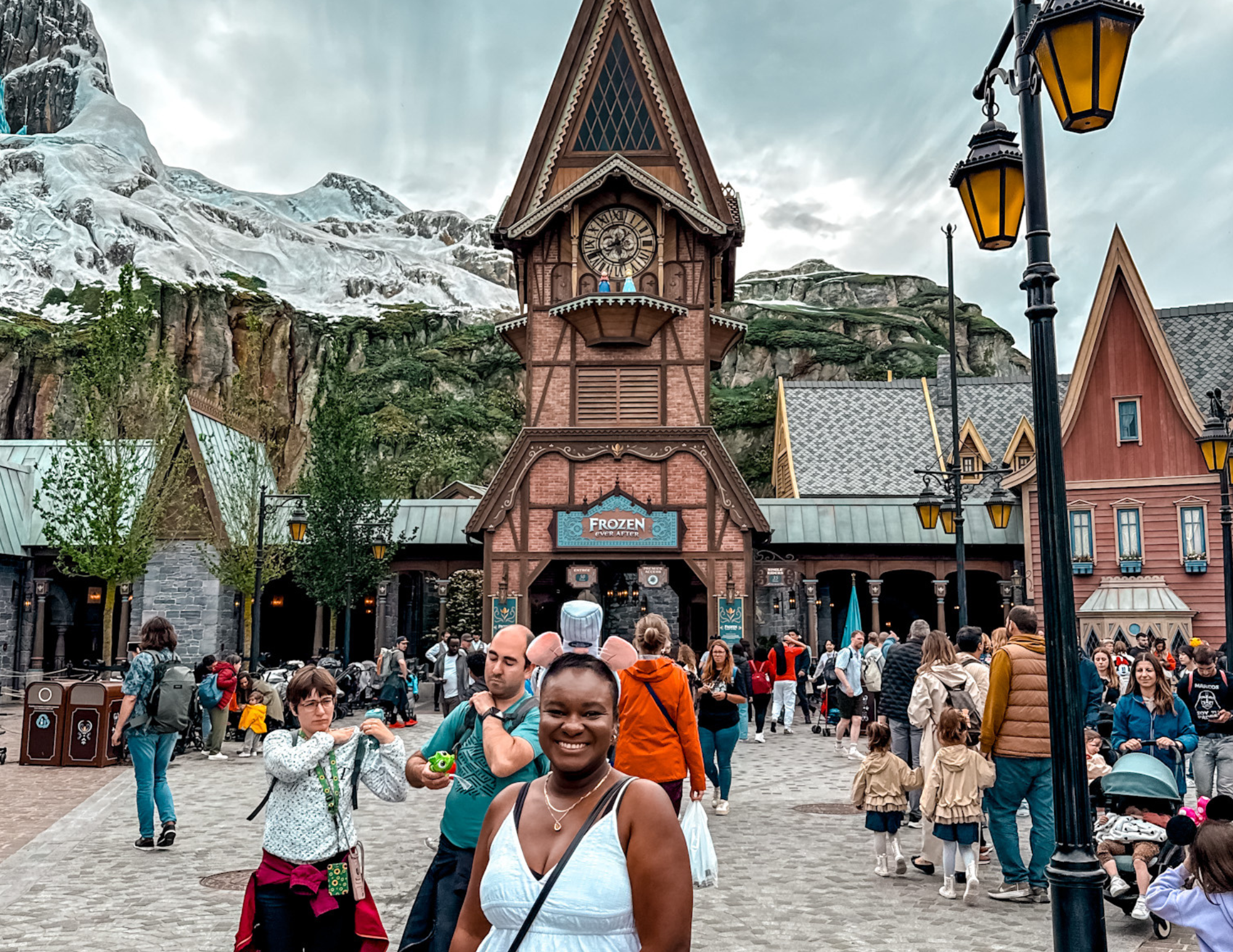Disneyland Paris Guide-3.png